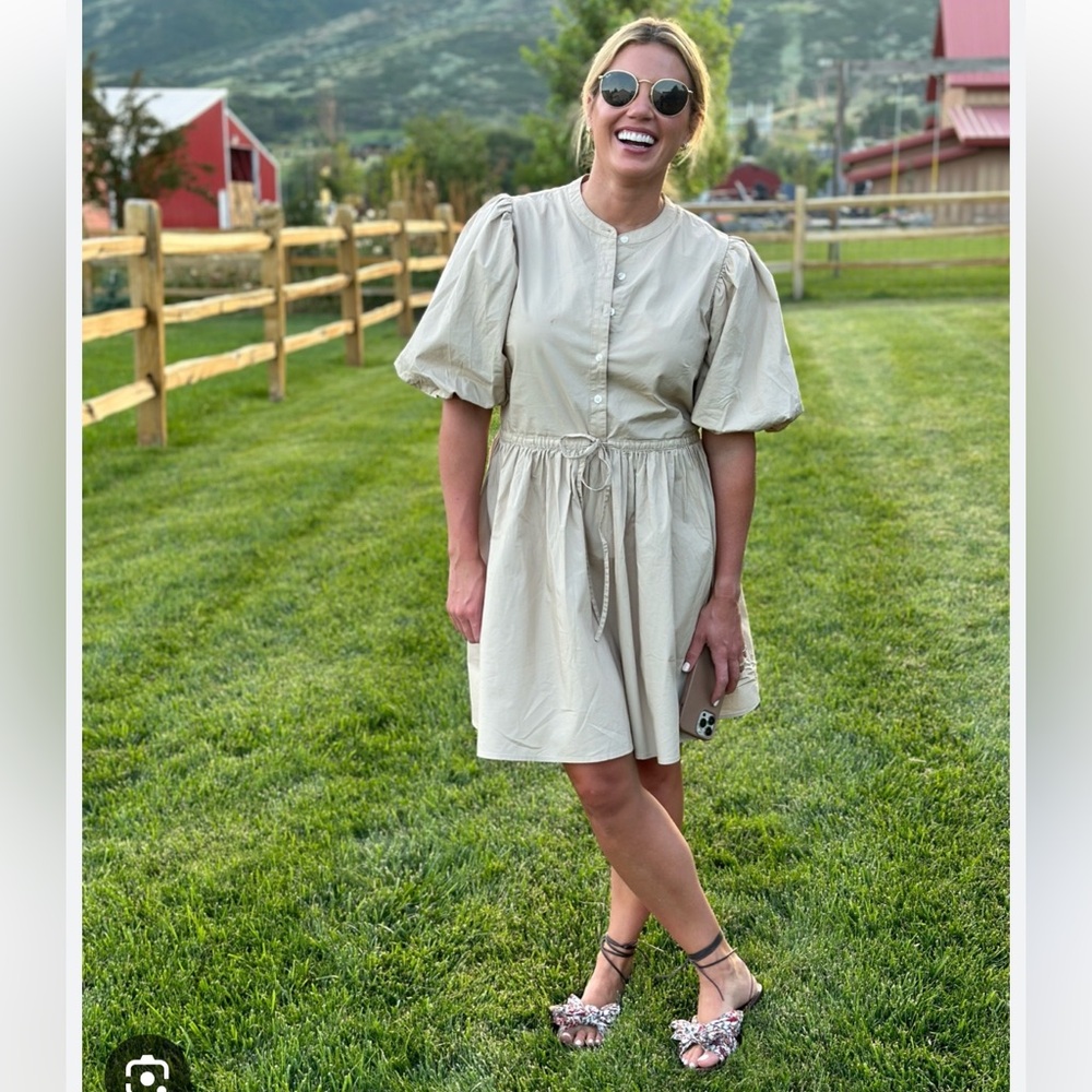 Worn Once! Gap Short Puffed Sleeve Tan Mini Dress with Buttons
